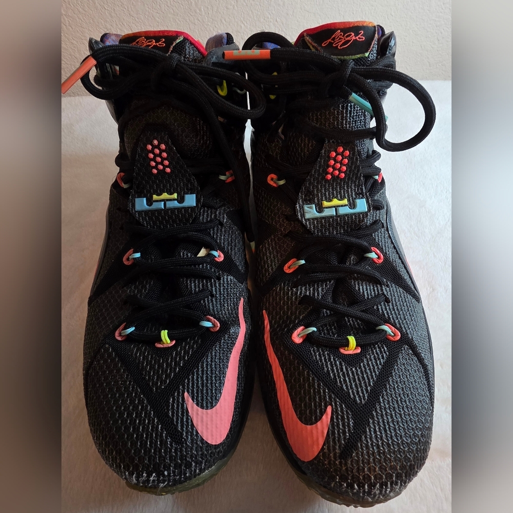 Nike Kids Black and Pink Basketball Shoes
